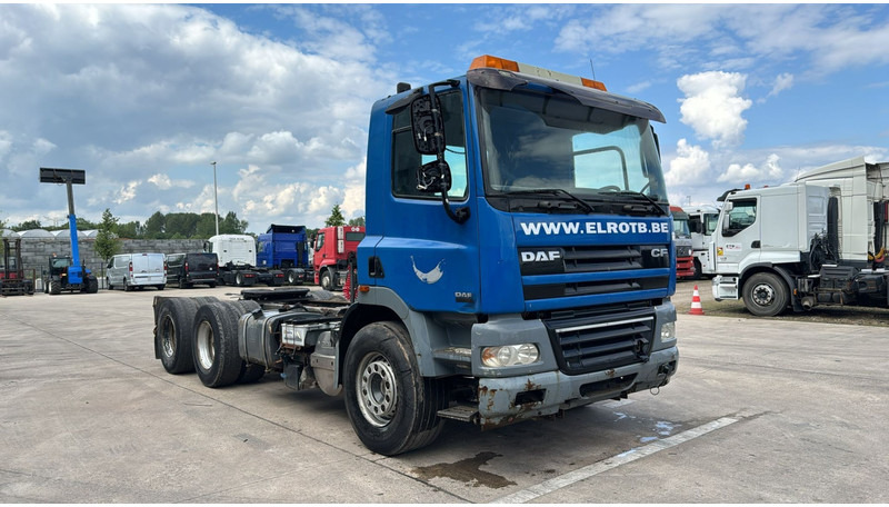 DAF CF 85.410 (BELGIAN TRUCK / HOOK / 10 TYRES) - Tracteur routier: photos 3 DAF CF 85.410 (BELGIAN TRUCK / HOOK / 10 TYRES) - Tracteur routier: photos 3