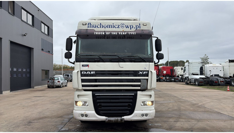 DAF XF 105.460 (BOITE MANUELLE / MANUAL GEARBOX) - Tracteur routier: photos 2 DAF XF 105.460 (BOITE MANUELLE / MANUAL GEARBOX) - Tracteur routier: photos 2