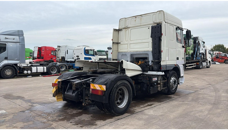 DAF XF 105.460 (GOOD CONDITION / BONNE ETAT) - Tracteur routier: photos 4 DAF XF 105.460 (GOOD CONDITION / BONNE ETAT) - Tracteur routier: photos 4