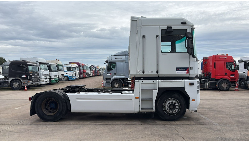 Renault Magnum 440 DXI - Tracteur routier: photos 4 Renault Magnum 440 DXI - Tracteur routier: photos 4