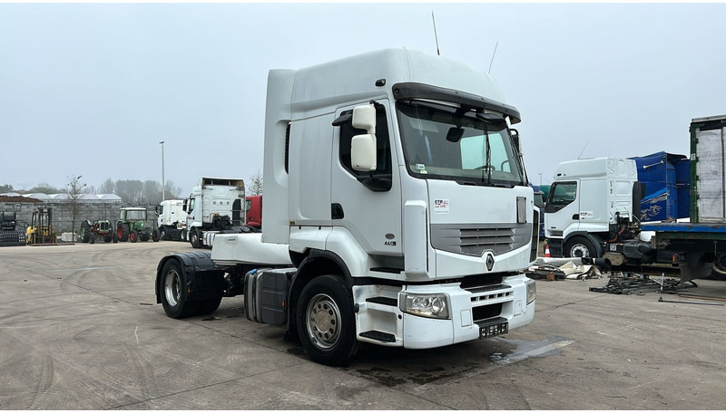 Renault Premium 460 DXI (PERFECT CONDITION) - Tracteur routier: photos 3 Renault Premium 460 DXI (PERFECT CONDITION) - Tracteur routier: photos 3