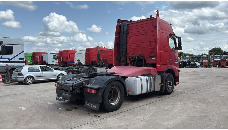 Volvo FH 440 (MANUAL GEARBOX / EURO 5 / BOITE MANUELLE) - Tracteur routier: photos 5 Volvo FH 440 (MANUAL GEARBOX / EURO 5 / BOITE MANUELLE) - Tracteur routier: photos 5