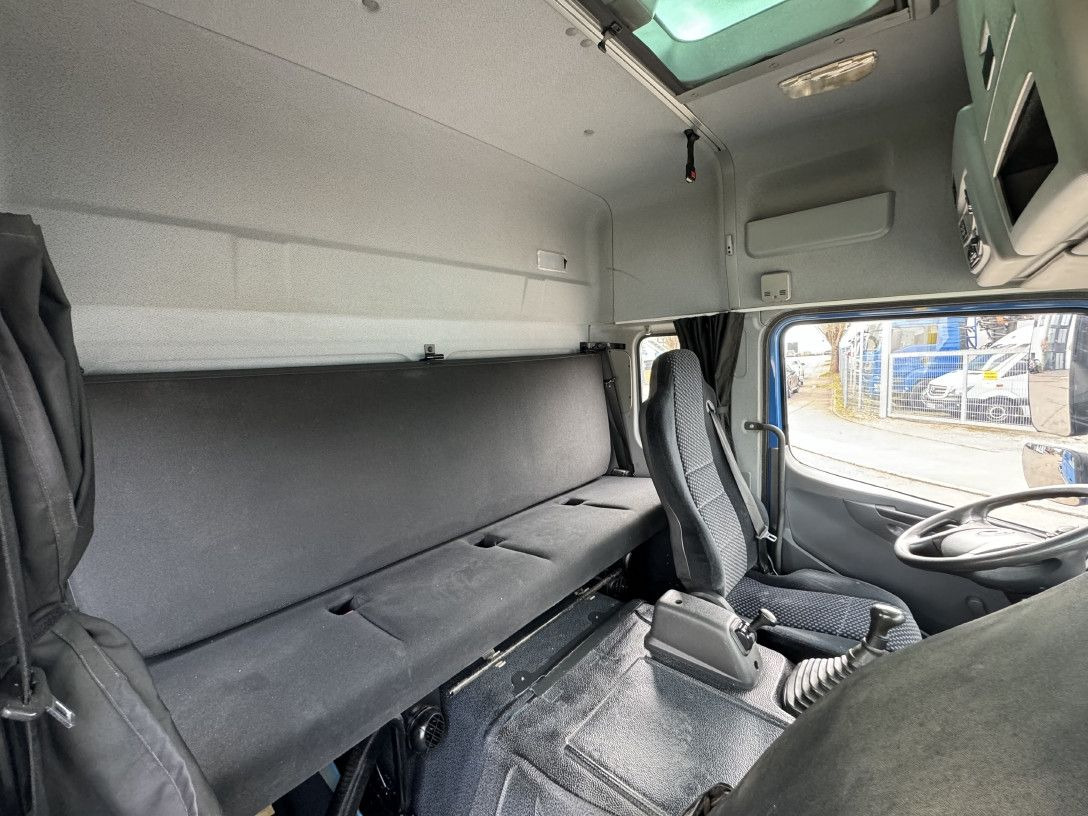 Mercedes-Benz Atego 1529 LL BDF 6-Sitze Umzug u-LBW Gr-Haus - Camion porte-conteneur/ Caisse mobile: photos 2 Mercedes-Benz Atego 1529 LL BDF 6-Sitze Umzug u-LBW Gr-Haus - Camion porte-conteneur/ Caisse mobile: photos 2