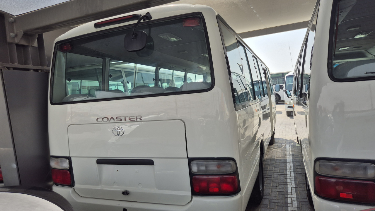 TOYOTA Coaster ... 30 places ... Climatisé - Minibus, Transport de personnes: photos 2 TOYOTA Coaster ... 30 places ... Climatisé - Minibus, Transport de personnes: photos 2