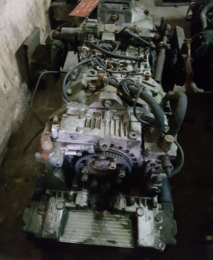 ZF 8S-180 MAN - Boîte de vitesse pour Bus: photos 3 ZF 8S-180 MAN - Boîte de vitesse pour Bus: photos 3