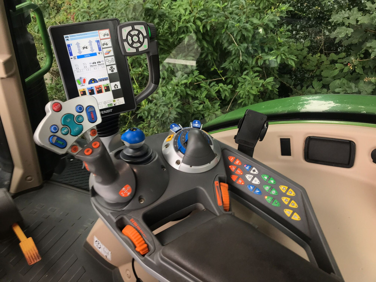 Tracteur agricole FENDT 720 Vario S4 PowerPlus: photos 11