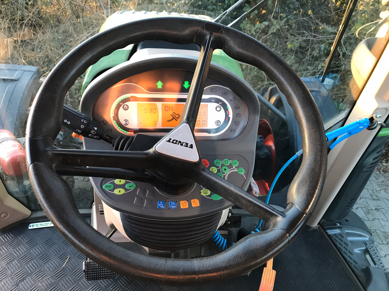 Tracteur agricole Fendt 513 Vario S4 PowerPlus: photos 10