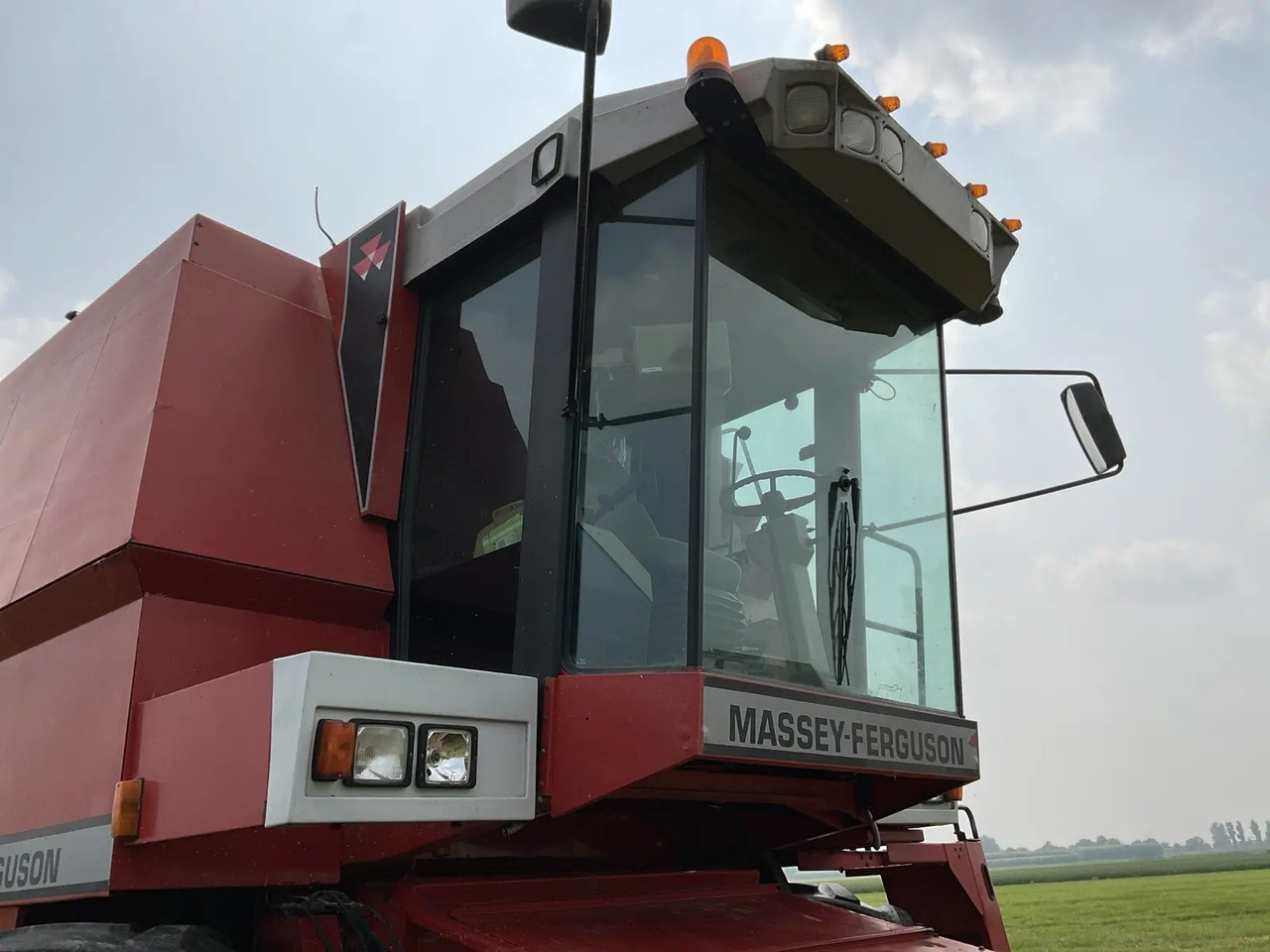 Massey Ferguson 38RS - Moissonneuse-batteuse: photos 4 Massey Ferguson 38RS - Moissonneuse-batteuse: photos 4