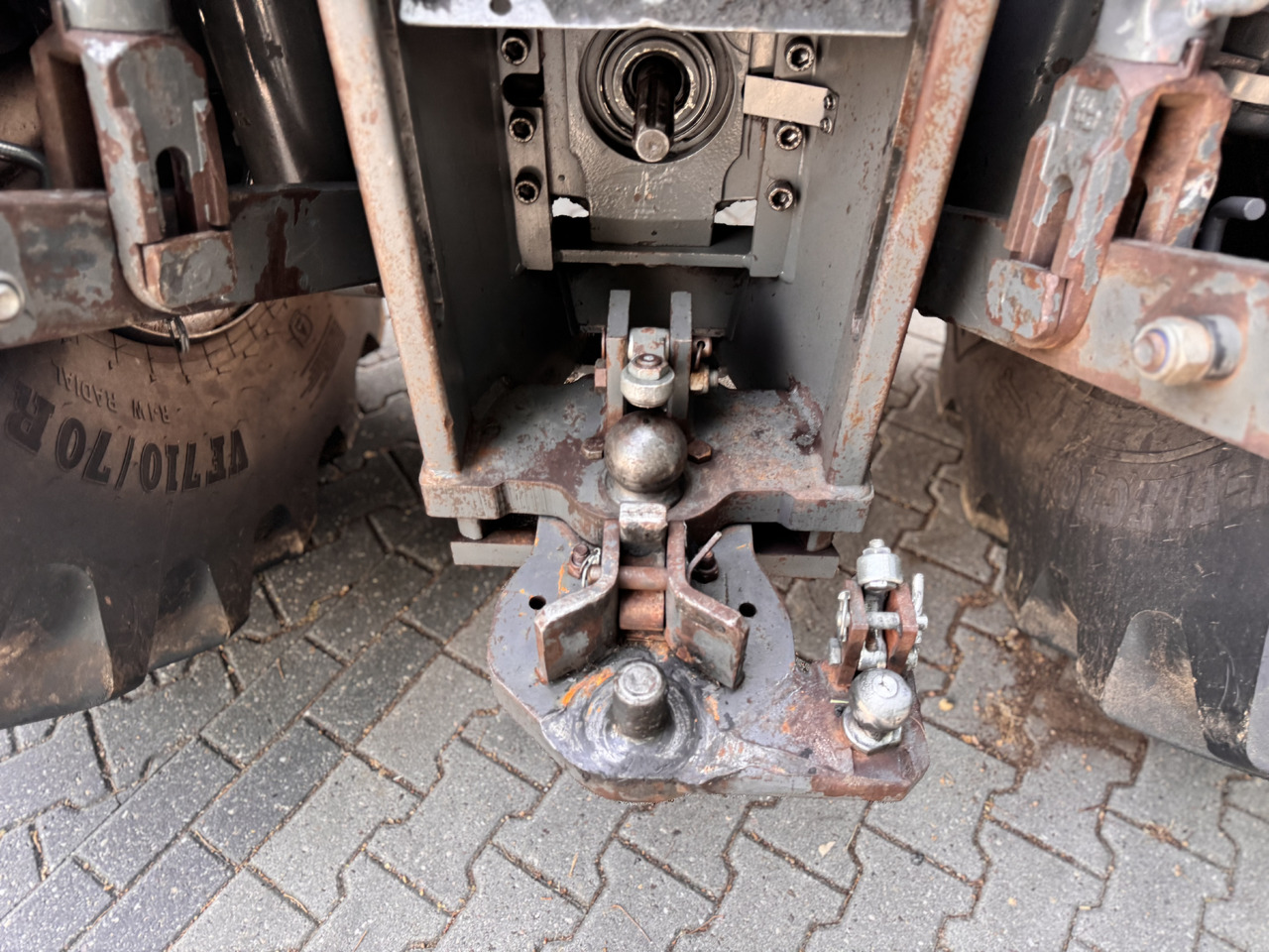 Tracteur agricole VALTRA T214 Direct: photos 13 Tracteur agricole VALTRA T214 Direct: photos 13