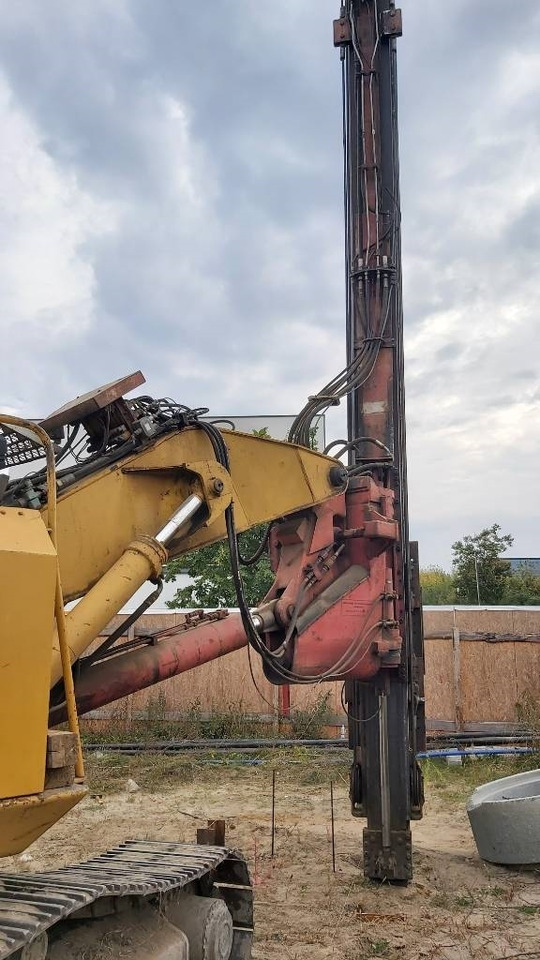 ABI MULLER MS-M12000T SENNEBOGEN SR28T bauer bg rg rtg - Mât de battage: photos 5 ABI MULLER MS-M12000T SENNEBOGEN SR28T bauer bg rg rtg - Mât de battage: photos 5