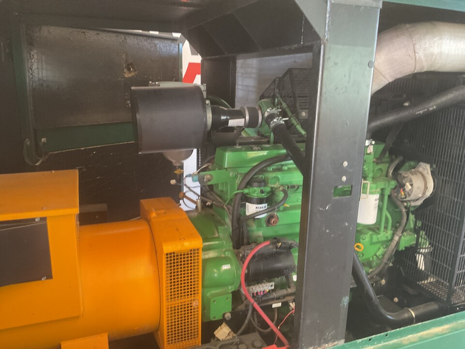 John Deere 6068 HF150, 165KVA generatorset. Low hours like new (1) - Groupe électrogène: photos 3 John Deere 6068 HF150, 165KVA generatorset. Low hours like new (1) - Groupe électrogène: photos 3