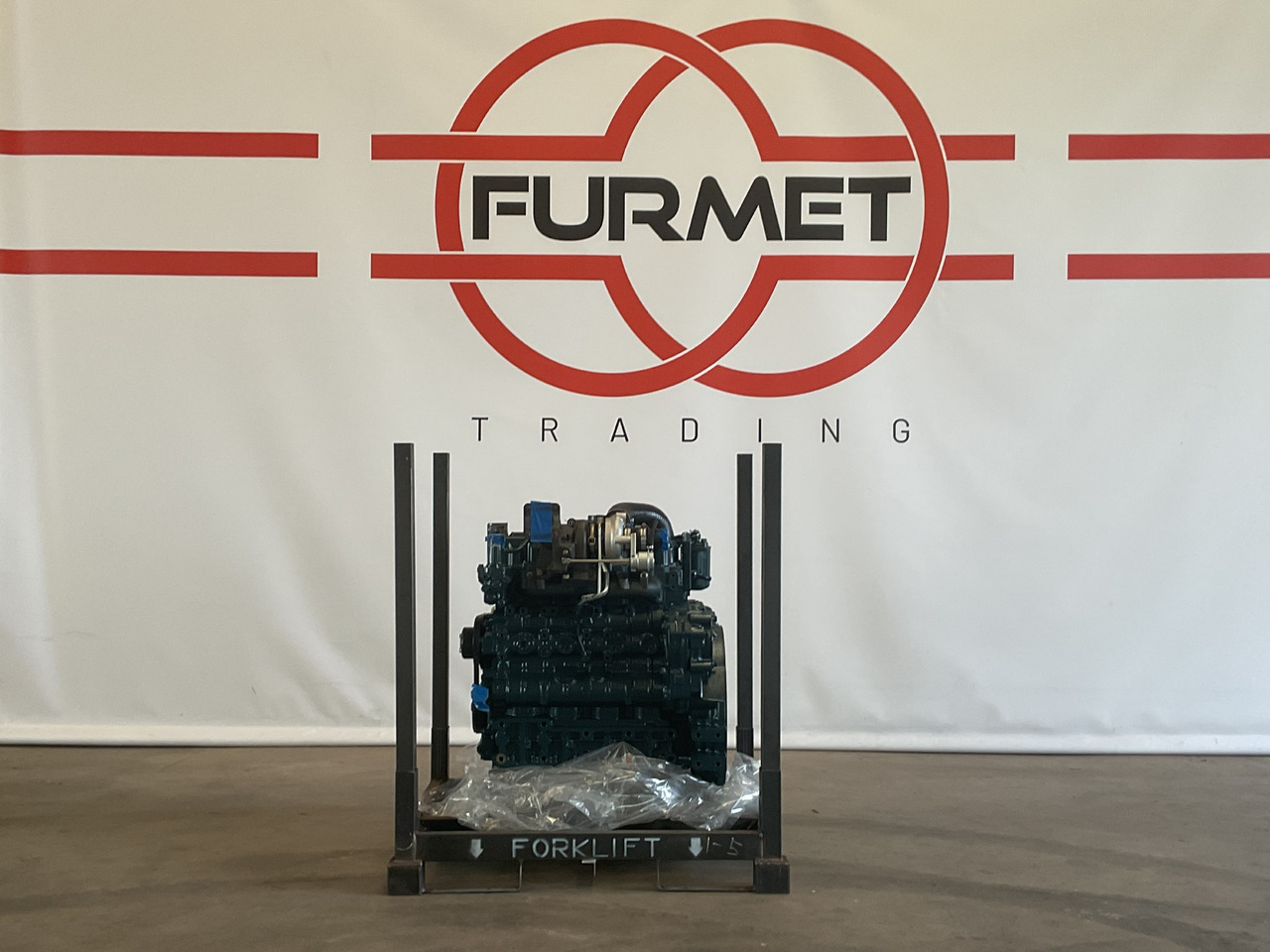 Kubota V3307 Di-T - Moteur: photos 2 Kubota V3307 Di-T - Moteur: photos 2