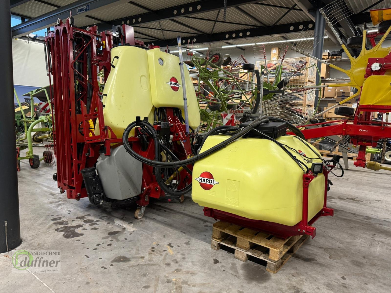 Hardi Mega 12 1200 Smart ISOBUS - Pulvérisateur traîné: photos 2 Hardi Mega 12 1200 Smart ISOBUS - Pulvérisateur traîné: photos 2