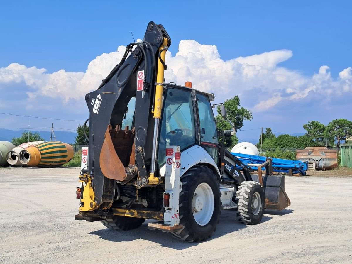 CATERPILLAR 428E - Tractopelle: photos 5 CATERPILLAR 428E - Tractopelle: photos 5