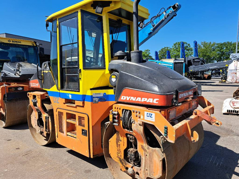 Dynapac CG 233 HF - Compacteur: photos 2 Dynapac CG 233 HF - Compacteur: photos 2