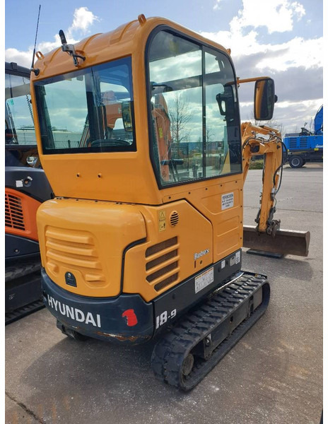 Hyundai R18-9 - Mini pelle: photos 4 Hyundai R18-9 - Mini pelle: photos 4
