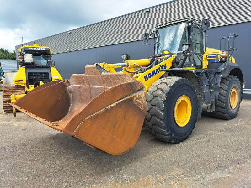 Komatsu WA475-10E0 - Chargeuse sur pneus: photos 1 Komatsu WA475-10E0 - Chargeuse sur pneus: photos 1