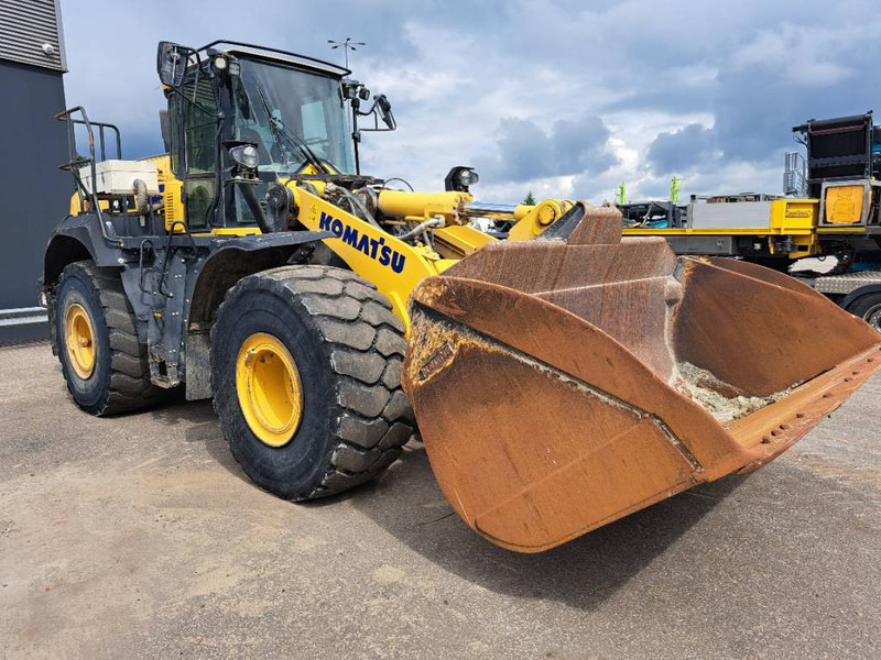Komatsu WA475-10E0 - Chargeuse sur pneus: photos 2 Komatsu WA475-10E0 - Chargeuse sur pneus: photos 2