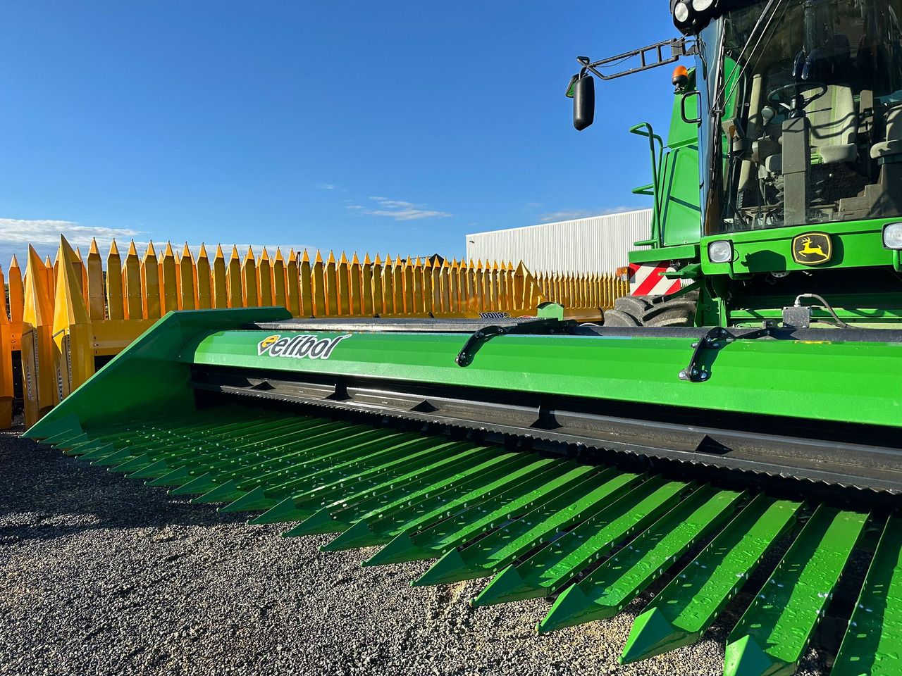 ELİBOL FREESUN 820 ROW INDEPENDENT SUNFLOWER HEADER - Equipement à tournesol: photos 1 ELİBOL FREESUN 820 ROW INDEPENDENT SUNFLOWER HEADER - Equipement à tournesol: photos 1