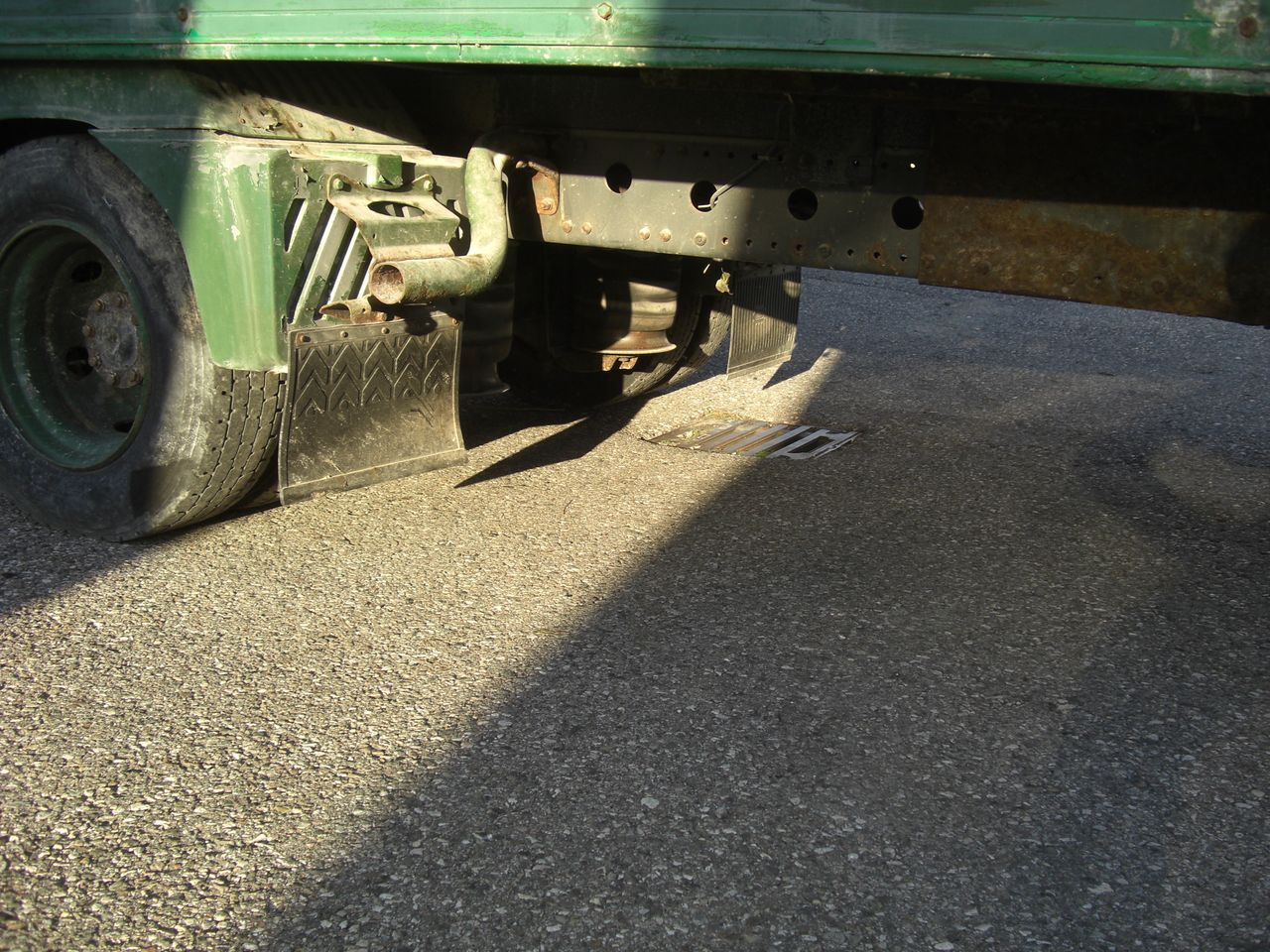 Mercedes-Benz 823L - Camion fourgon: photos 5 Mercedes-Benz 823L - Camion fourgon: photos 5