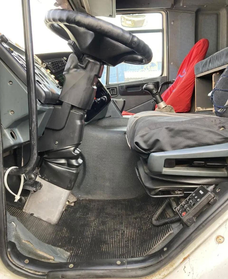 Camion porte-conteneur/ Caisse mobile DAF CF 85 Container body: photos 9