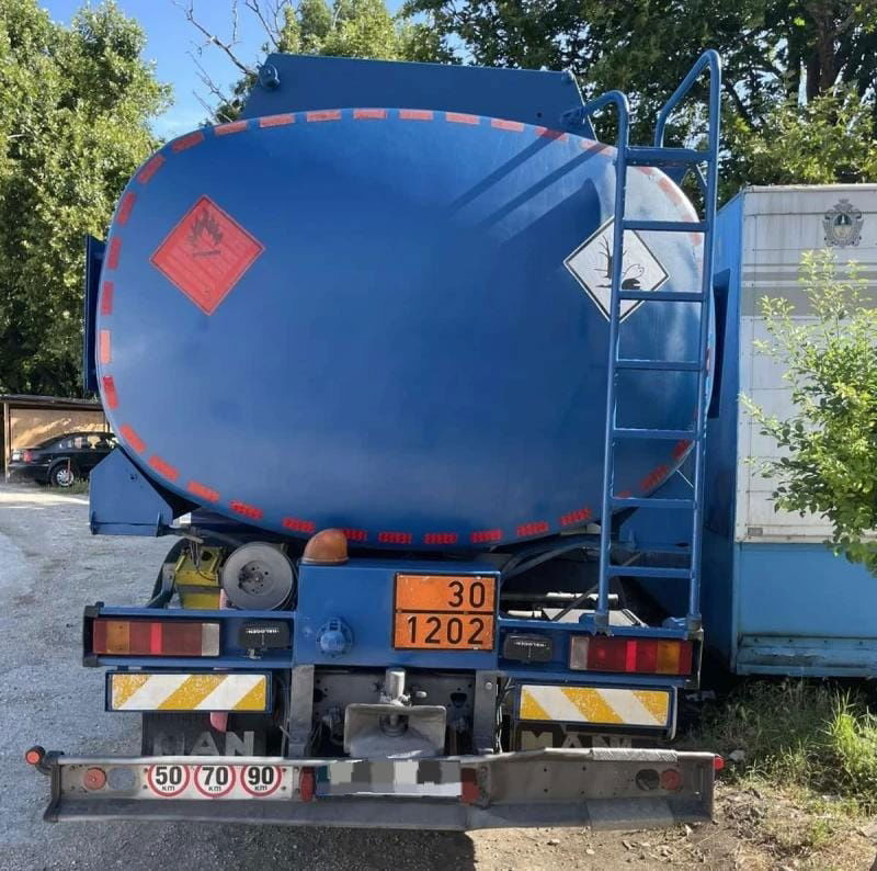 MAN L20 Tanker - Camion citerne: photos 5 MAN L20 Tanker - Camion citerne: photos 5