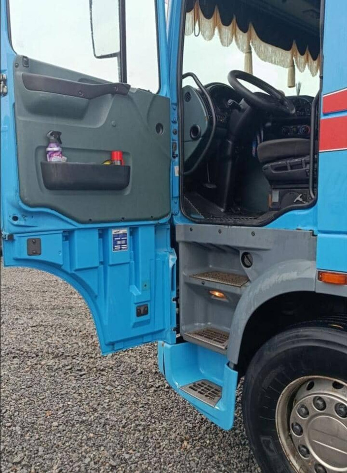 DAF XF95 - Tracteur routier: photos 5 DAF XF95 - Tracteur routier: photos 5