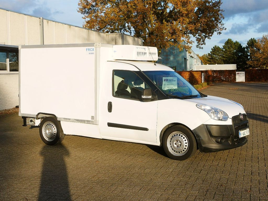 Fiat DOBLO 1.6 KUHLKOFFER CARRIER XARIOS -20 / AIRCO - Utilitaire frigorifique: photos 3 Fiat DOBLO 1.6 KUHLKOFFER CARRIER XARIOS -20 / AIRCO - Utilitaire frigorifique: photos 3