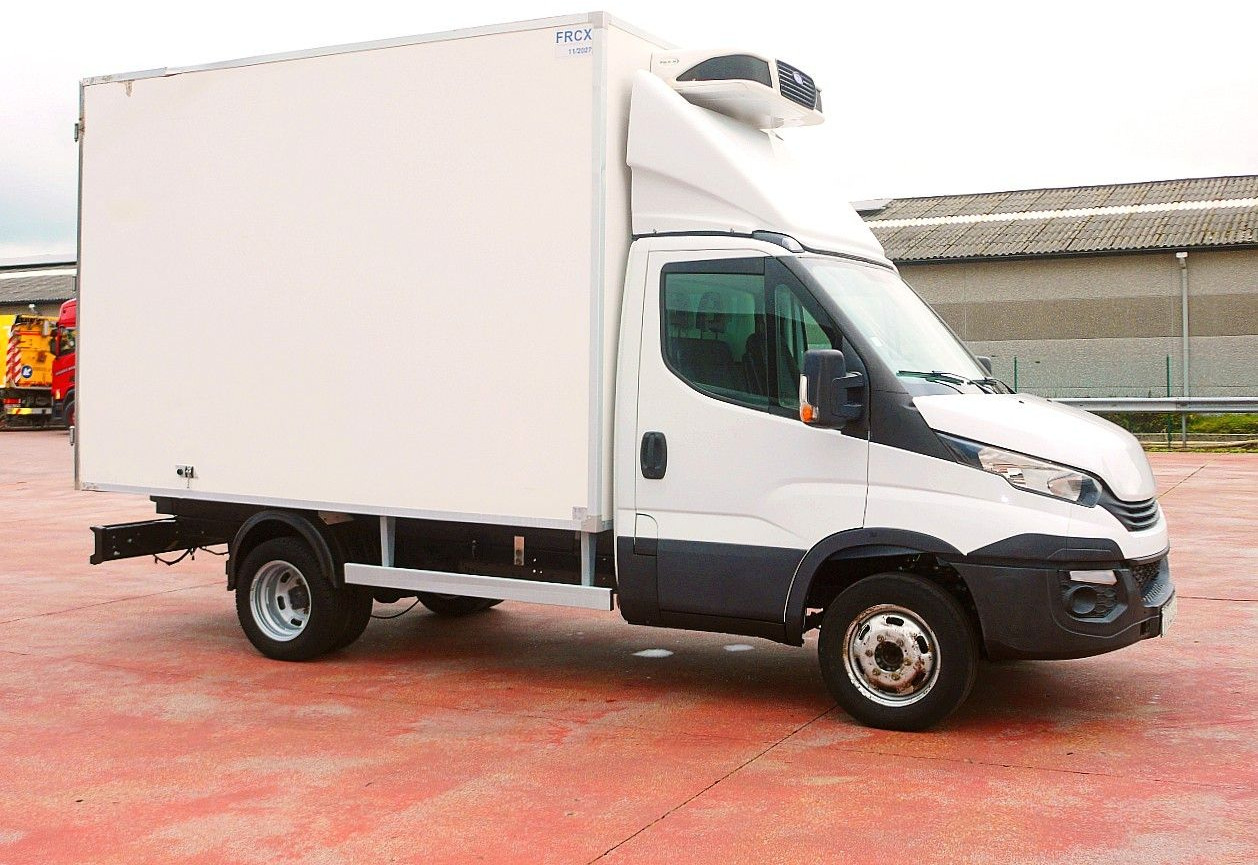 Iveco 35C16 DAILY FLEISH BAHNEN + HACKEN CARRIER PULSR - Utilitaire frigorifique: photos 3 Iveco 35C16 DAILY FLEISH BAHNEN + HACKEN CARRIER PULSR - Utilitaire frigorifique: photos 3
