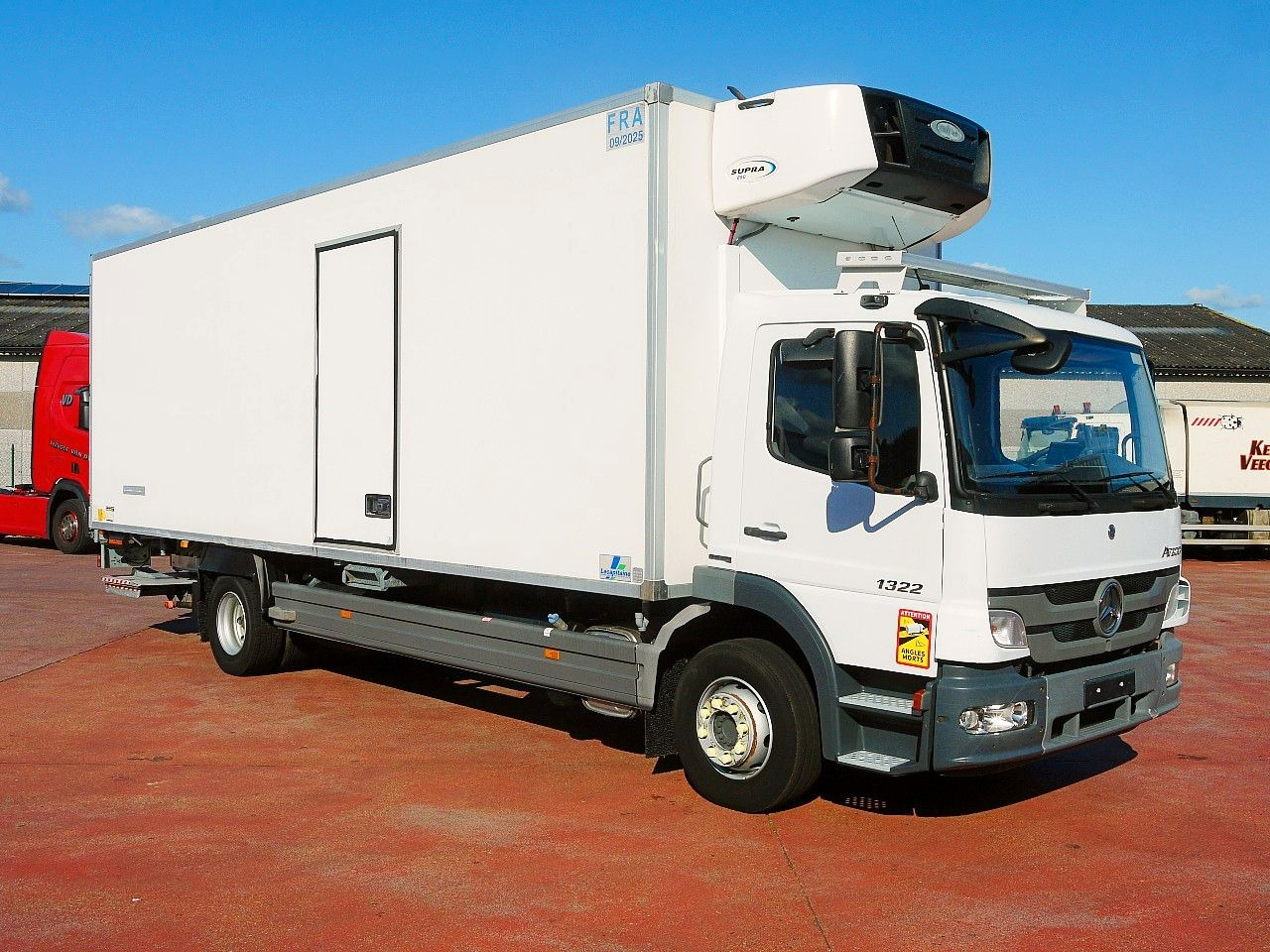 Mercedes-Benz 1322 ATEGO KUHLKOFFER CARRIER SUPRA 850 LBW A/C - Camion frigorifique: photos 2 Mercedes-Benz 1322 ATEGO KUHLKOFFER CARRIER SUPRA 850 LBW A/C - Camion frigorifique: photos 2