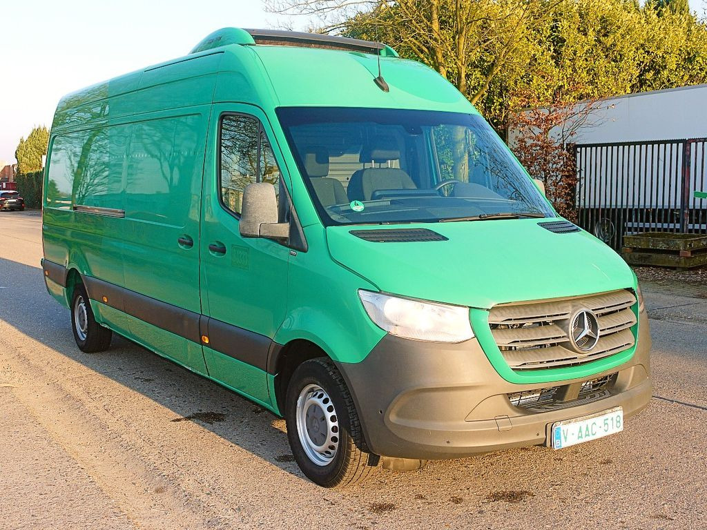 Mercedes-Benz 314 SPRINTER MAXI KUHLKASTGENWAGEN CARIER XARIOS - Utilitaire frigorifique: photos 5 Mercedes-Benz 314 SPRINTER MAXI KUHLKASTGENWAGEN CARIER XARIOS - Utilitaire frigorifique: photos 5