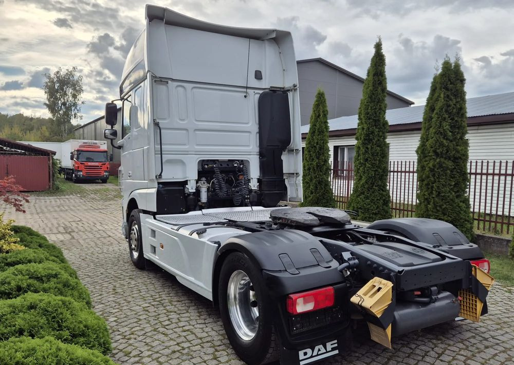 DAF XF106 - Tracteur routier: photos 4 DAF XF106 - Tracteur routier: photos 4