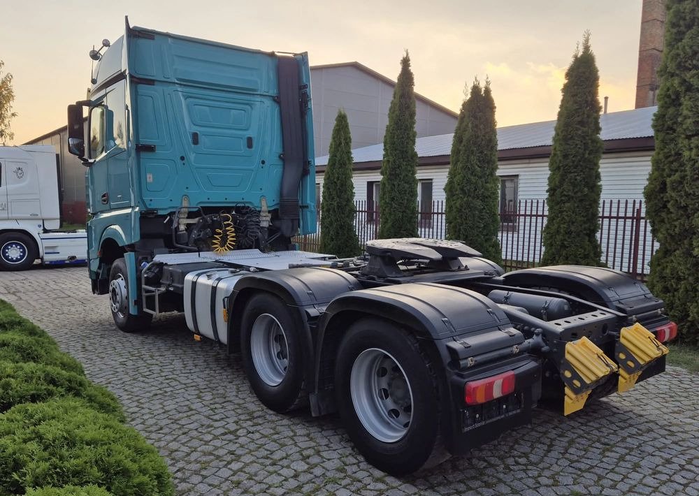 Mercedes-Benz AROCS - Tracteur routier: photos 4 Mercedes-Benz AROCS - Tracteur routier: photos 4