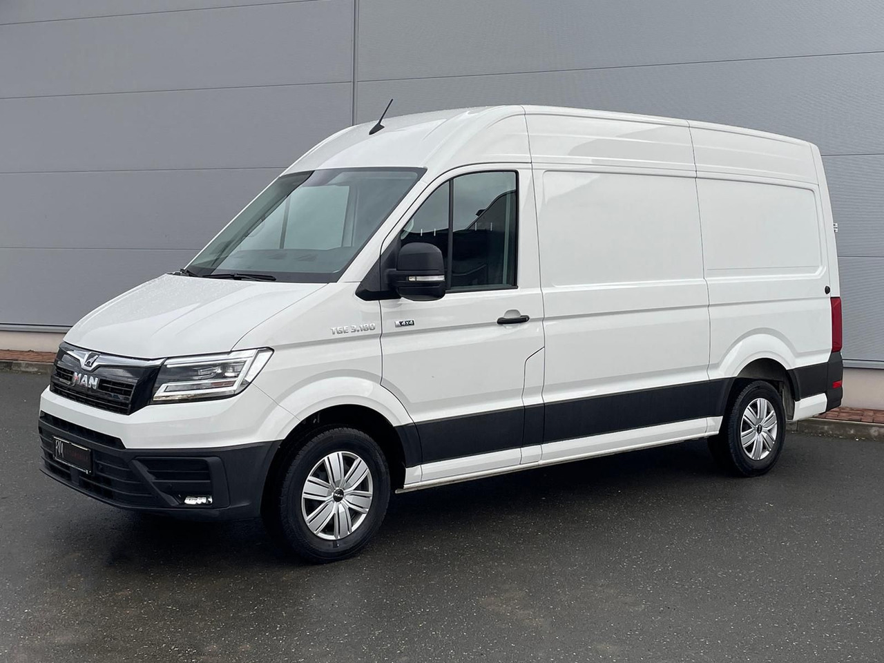 MAN TGE 3.180 L3H3 Kasten 4x4 AUTOM DIFF AHK TEMP - Fourgon utilitaire: photos 1 MAN TGE 3.180 L3H3 Kasten 4x4 AUTOM DIFF AHK TEMP - Fourgon utilitaire: photos 1