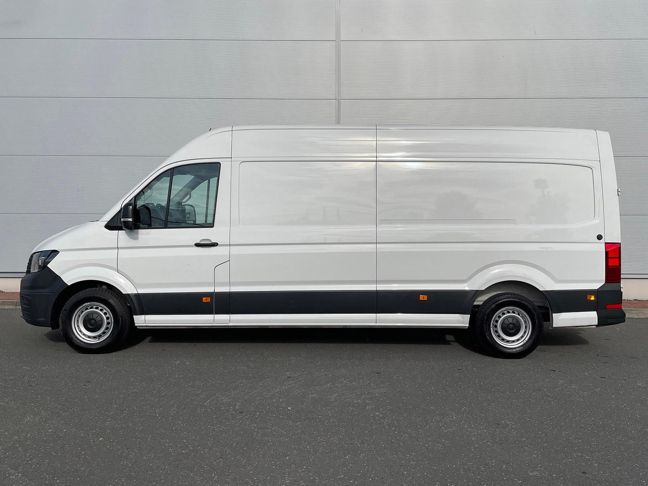Fourgon utilitaire Volkswagen Crafter Kasten 35 L4H3 KAMERA KLIMA DAB: photos 6 Fourgon utilitaire Volkswagen Crafter Kasten 35 L4H3 KAMERA KLIMA DAB: photos 6