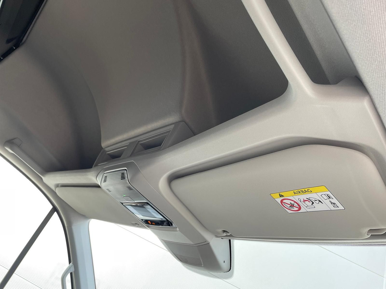 Fourgon utilitaire Volkswagen Crafter Kasten 35 L4H3 KAMERA KLIMA DAB: photos 28 Fourgon utilitaire Volkswagen Crafter Kasten 35 L4H3 KAMERA KLIMA DAB: photos 28