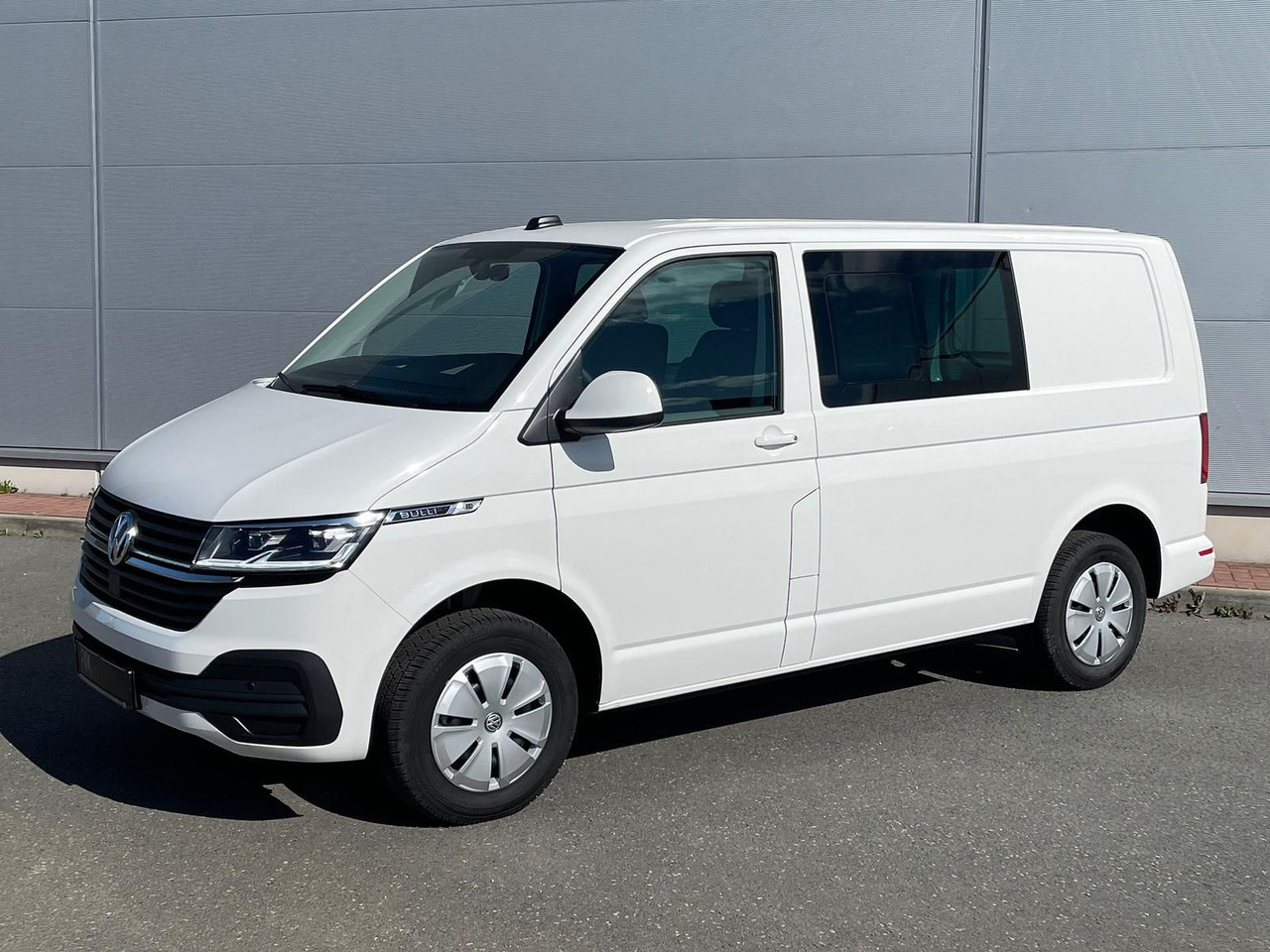 Volkswagen T6.1 Transporter Kasten 4M ACC PDC KAMERA STANDH - Fourgon utilitaire: photos 1 Volkswagen T6.1 Transporter Kasten 4M ACC PDC KAMERA STANDH - Fourgon utilitaire: photos 1