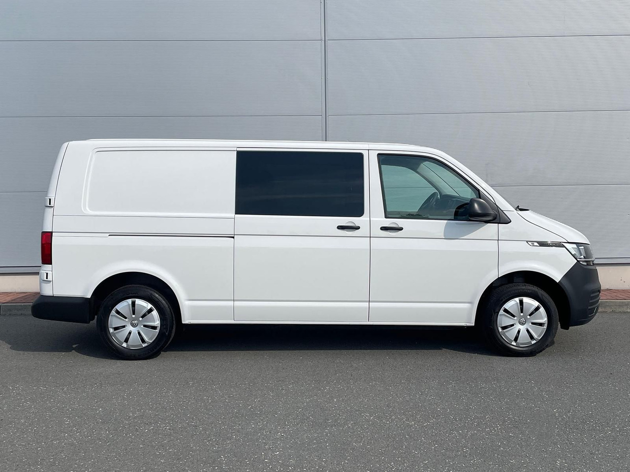Volkswagen T6.1 Transporter MIXTO LR 2.0 TDI KLIMA PDC - Fourgon utilitaire, Utilitaire double cabine: photos 5 Volkswagen T6.1 Transporter MIXTO LR 2.0 TDI KLIMA PDC - Fourgon utilitaire, Utilitaire double cabine: photos 5