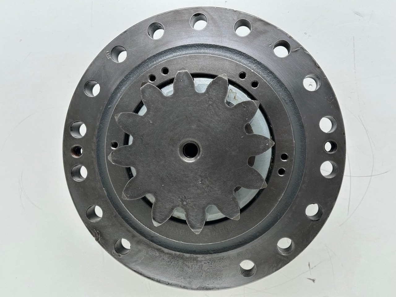 Transmission pour Engins de chantier Liebherr Abtriebswellengehäuse ID-Nr.90013701 mit Abtriebswelle ID-Nr.90214087.    SAT275A290.  R922 LC-1486. R924 LC-1487.  #0871#0876#: photos 16