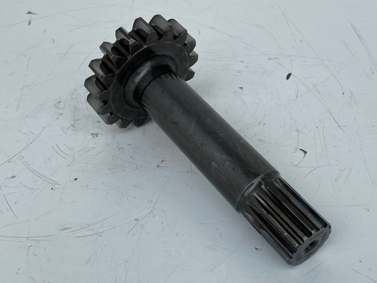 Liebherr Antriebswelle ID-Nr.969527001. FAT355P077. LH26, LH30, R906, R916, R920, R922, R924, R926 COMP, R926. #ANT2804# - Moteur de translation pour Pelle sur chenille: photos 2 Liebherr Antriebswelle ID-Nr.969527001. FAT355P077. LH26, LH30, R906, R916, R920, R922, R924, R926 COMP, R926. #ANT2804# - Moteur de translation pour Pelle sur chenille: photos 2