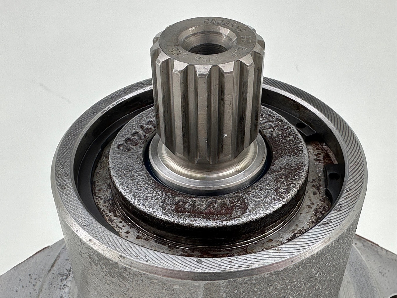 Moteur hydraulique pour Engins de chantier Liebherr CNR:11302432- Hydromatik Rexroth Axialkolben-Konstantmotor Typ:A2FE23/61W-PAL100-S.  #18097818#: photos 12