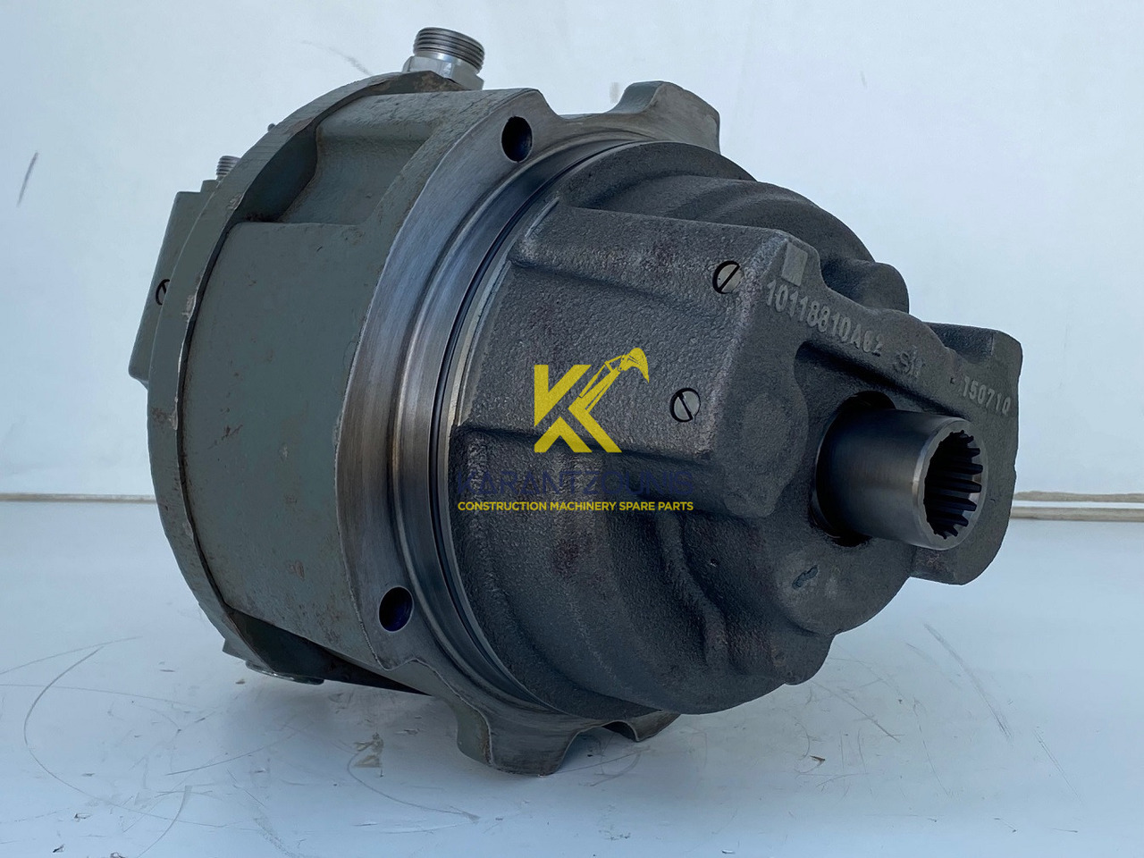 Liebherr Hydraulikeinbaumotor CMVE O 108. ID-Nr.10118562 - ID-Nr.10132610 - ID-Nr.10129048. LOS1916, LOS916, LOS926, R906, R916, R918, R920, R922, R924, R926COMP, R926, R936. #27979# - Moteur hydraulique pour Pelle sur chenille: photos 4 Liebherr Hydraulikeinbaumotor CMVE O 108. ID-Nr.10118562 - ID-Nr.10132610 - ID-Nr.10129048. LOS1916, LOS916, LOS926, R906, R916, R918, R920, R922, R924, R926COMP, R926, R936. #27979# - Moteur hydraulique pour Pelle sur chenille: photos 4