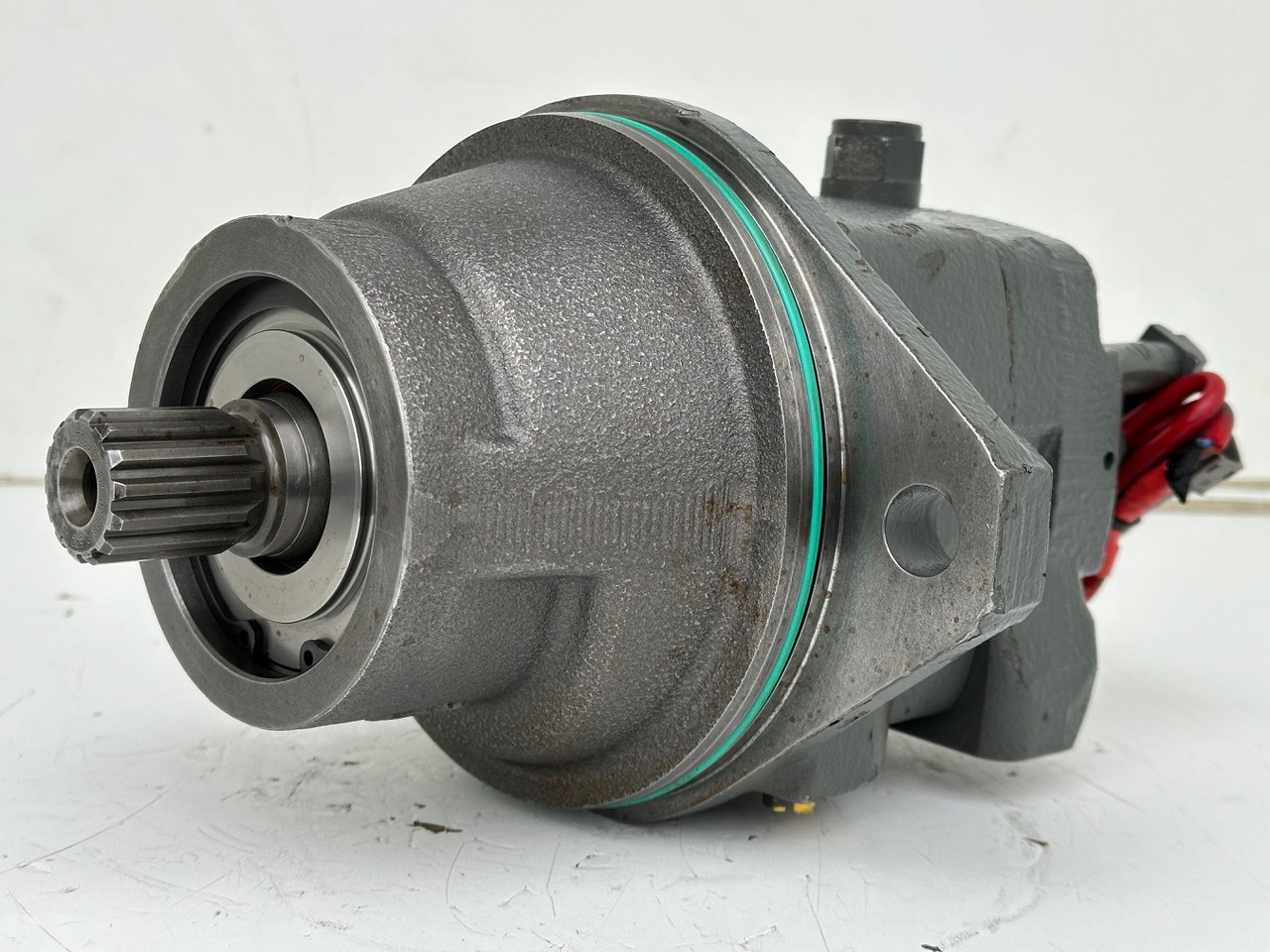 Liebherr Hydraulikeinbaumotor FMF045, ID-Nr.10132702. A924, LH30C, LH30M, LH35M, LH35MT, LH40C, LH40CP, LH40M, LH40MP, LH50CHR, LH50M, LH50MHR, LH50MT. #23.12.01058# - Moteur hydraulique pour Engins de chantier: photos 3 Liebherr Hydraulikeinbaumotor FMF045, ID-Nr.10132702. A924, LH30C, LH30M, LH35M, LH35MT, LH40C, LH40CP, LH40M, LH40MP, LH50CHR, LH50M, LH50MHR, LH50MT. #23.12.01058# - Moteur hydraulique pour Engins de chantier: photos 3