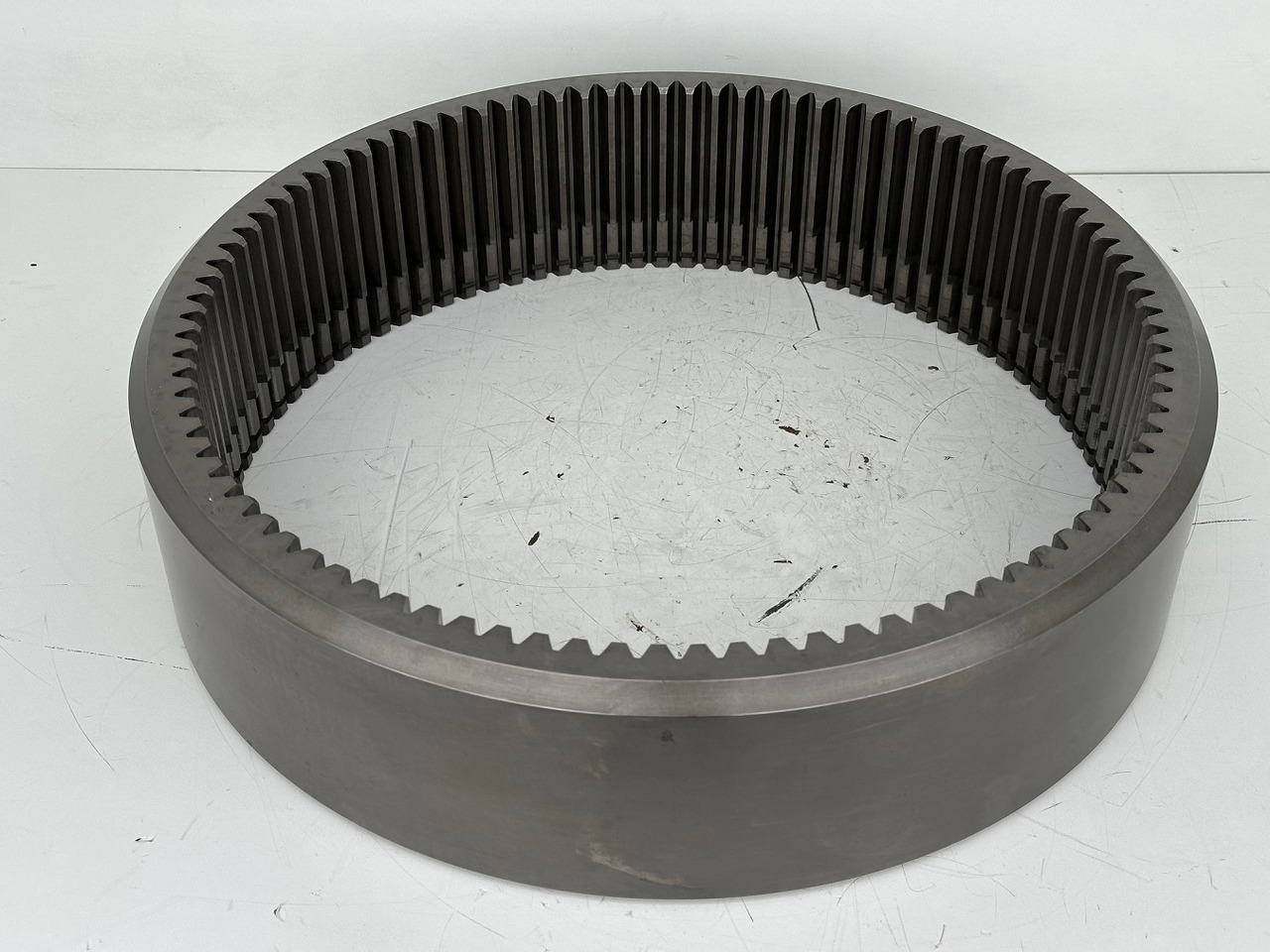 Liebherr Original Innenrad ID-Nr.944427803. FAT500E502,FAT500E503,FAT500E517,FAT500E518,FAT500F522,FAT500F522,FAT500F528,FAT500F529.PR734,PR73605,PR7363,PR7364,PR736,RL44,RL46,RL463. #944427803.31.07# - Moteur de translation pour Engins de chantier: photos 2 Liebherr Original Innenrad ID-Nr.944427803. FAT500E502,FAT500E503,FAT500E517,FAT500E518,FAT500F522,FAT500F522,FAT500F528,FAT500F529.PR734,PR73605,PR7363,PR7364,PR736,RL44,RL46,RL463. #944427803.31.07# - Moteur de translation pour Engins de chantier: photos 2