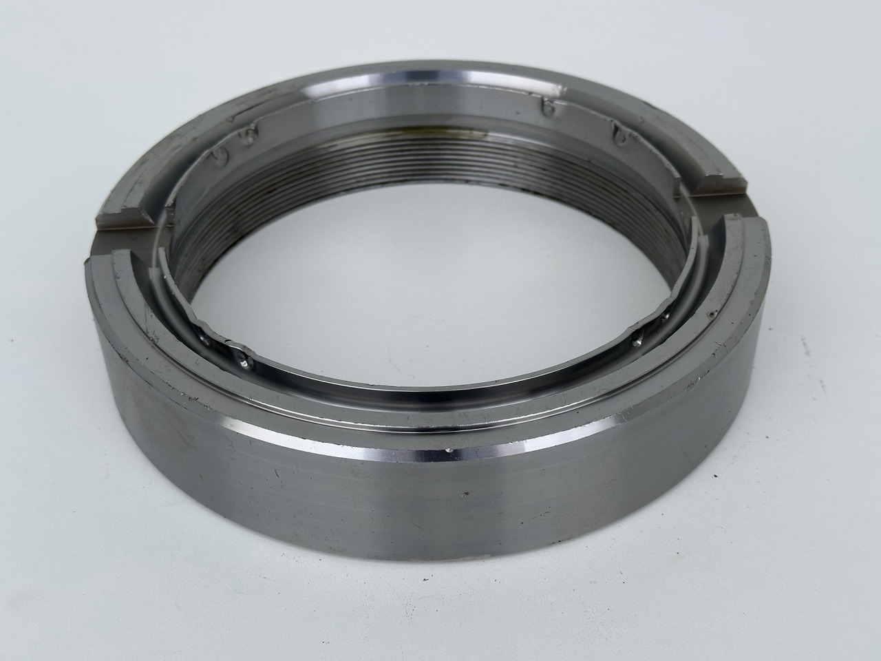 Liebherr Original Nutmutter ID-Nr.9443117 - ID-Nr.944311703. LH110,A974,LOS974,P974,P976,R974,R976,R980,P994,P995,R944,R995. #944311703.30.12.02# - Moteur de rotation pour Engins de chantier: photos 2 Liebherr Original Nutmutter ID-Nr.9443117 - ID-Nr.944311703. LH110,A974,LOS974,P974,P976,R974,R976,R980,P994,P995,R944,R995. #944311703.30.12.02# - Moteur de rotation pour Engins de chantier: photos 2
