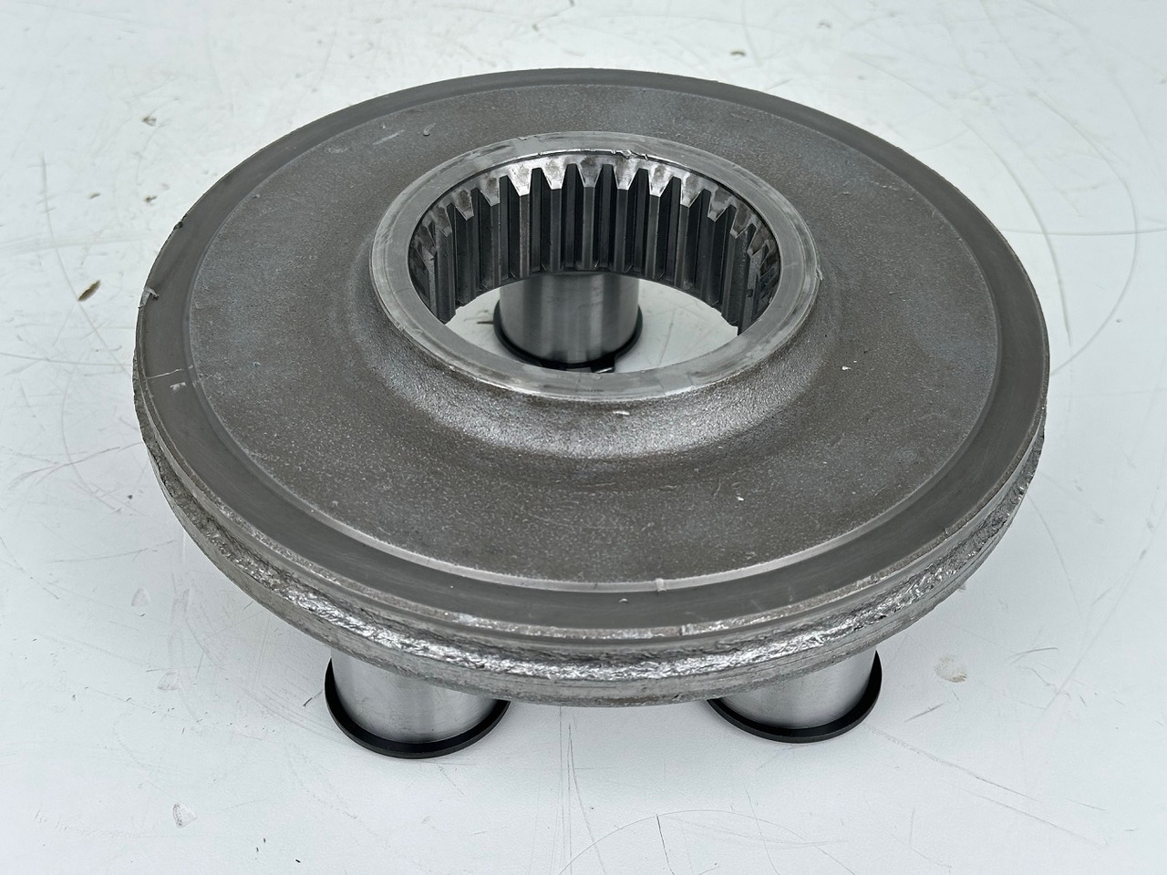 Liebherr Planetenträger ID-Nr.90208014. SAT275A290. R922 LC-1486, R924 LC-1487. #90208014.HO.2143# - Moteur de rotation pour Pelle sur chenille: photos 4 Liebherr Planetenträger ID-Nr.90208014. SAT275A290. R922 LC-1486, R924 LC-1487. #90208014.HO.2143# - Moteur de rotation pour Pelle sur chenille: photos 4