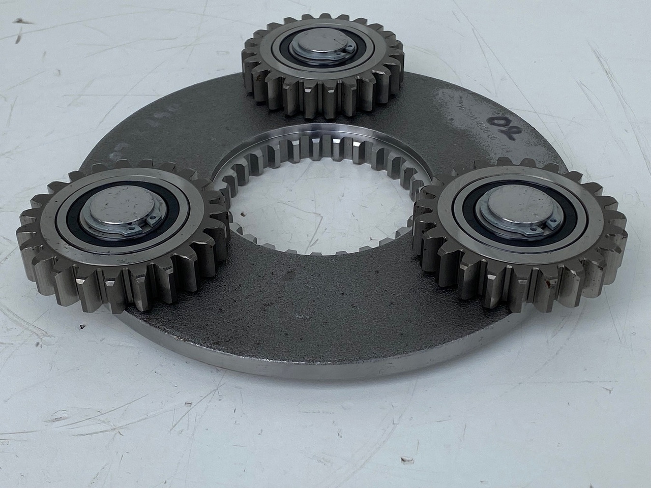 Liebherr Planetenträger and Planetenrad ID-Nr.90024986 - ID-Nr.90024987. FAT325P115. R914, R914 COMP. #02#1724# - Moteur de translation pour Pelle sur chenille: photos 2 Liebherr Planetenträger and Planetenrad ID-Nr.90024986 - ID-Nr.90024987. FAT325P115. R914, R914 COMP. #02#1724# - Moteur de translation pour Pelle sur chenille: photos 2