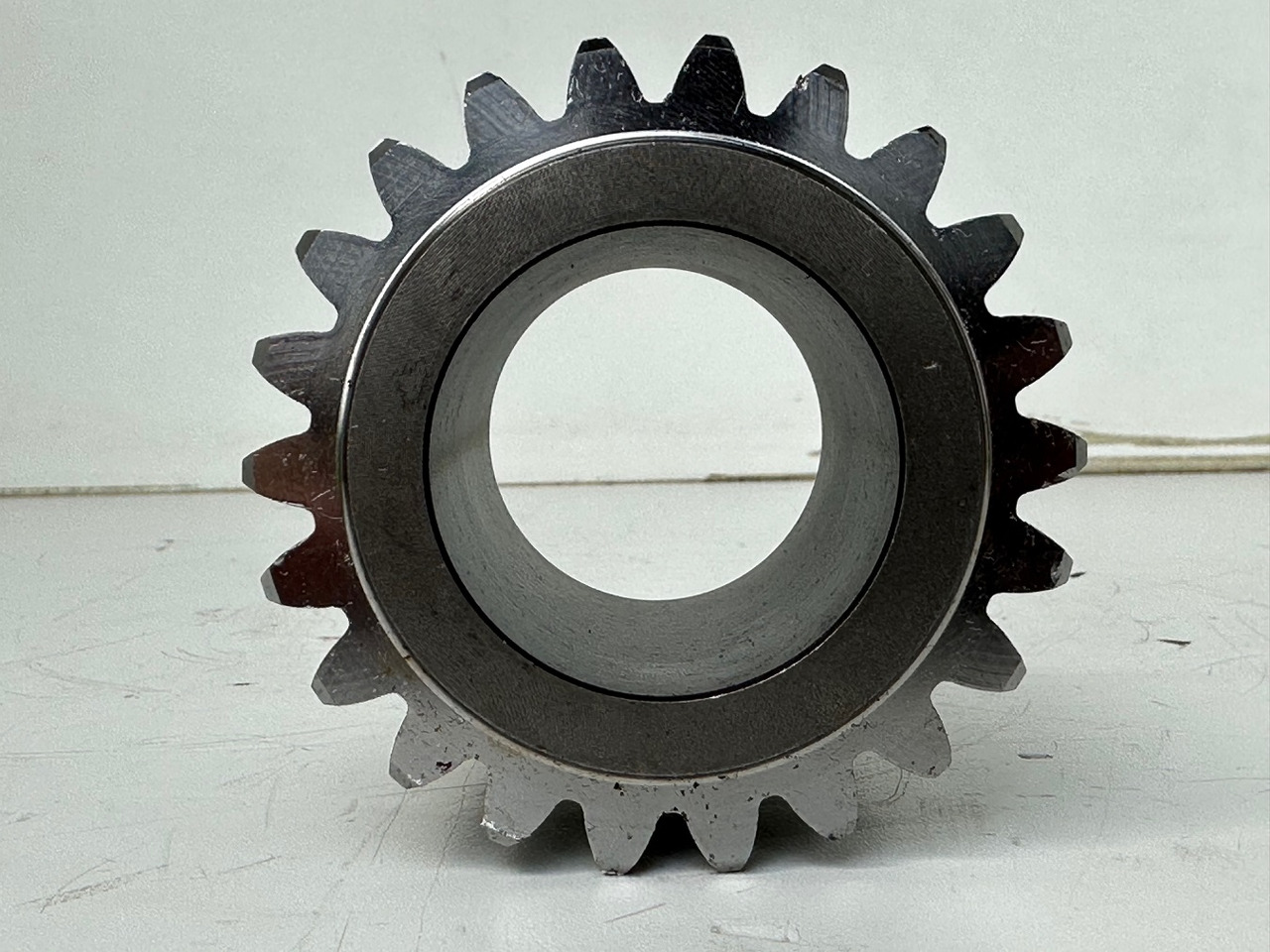 Boîte de vitesse pour Pelle sur chenille Liebherr Sonnenrad ID-Nr.9442837.  FAT350 - FAT350P022 - FAT350P032 - FAT350P059 - FAT350P062 - FAT350P068 - FAT350P079.   LH22, LOS103, ER912, LOS914, LOS924 COMP, R313, R317, R900, R902, R904, R912,: photos 11 Boîte de vitesse pour Pelle sur chenille Liebherr Sonnenrad ID-Nr.9442837.  FAT350 - FAT350P022 - FAT350P032 - FAT350P059 - FAT350P062 - FAT350P068 - FAT350P079.   LH22, LOS103, ER912, LOS914, LOS924 COMP, R313, R317, R900, R902, R904, R912,: photos 11