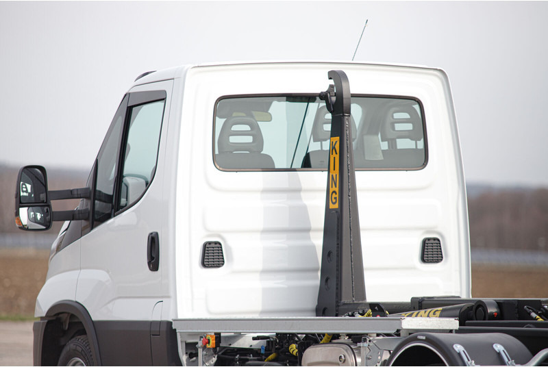 Iveco Daily 70C18 - Camion ampliroll: photos 3 Iveco Daily 70C18 - Camion ampliroll: photos 3