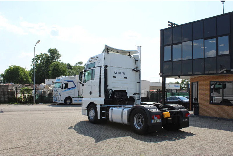 MAN TGX 18.500 * RETARDER * 4X2 * 2 TANK * RETARDER * - Tracteur routier: photos 3 MAN TGX 18.500 * RETARDER * 4X2 * 2 TANK * RETARDER * - Tracteur routier: photos 3